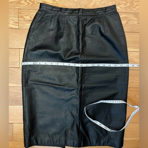 Danier Sport Vintage Leather Midi Skirt - Picture 7 of 8